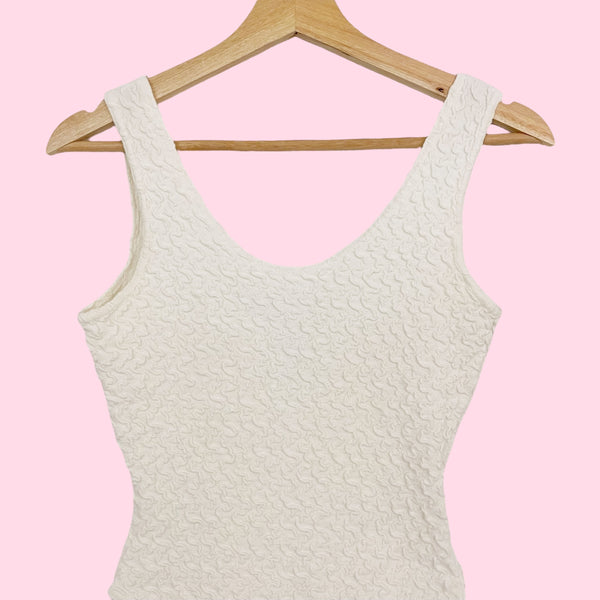 CREAM TEXTURED BODYSUIT (S)