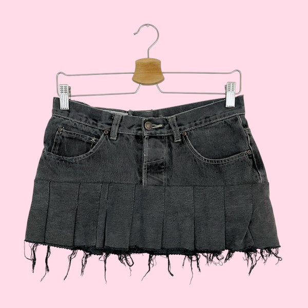 FADED BLACK DENIM PLEATED MICRO MINI SKIRT (XS/S)