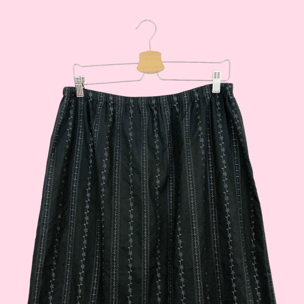 BLACK EYELET PRAIRIE MAXI SKIRT (1X)