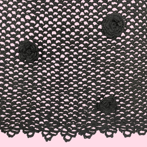 BLACK CROCHET FLORETTE SWEATER (S/M)