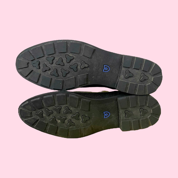 ROTHY'S GRAY BLACK LUG BOOT (9.5)