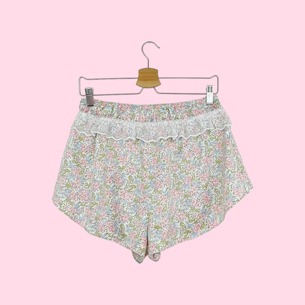 FOR LOVE & LEMONS FARRAH FLORAL SHORTS (L)