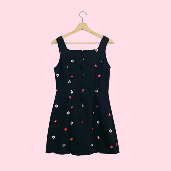 EMBROIDERED DAISY MINI DRESS (6)