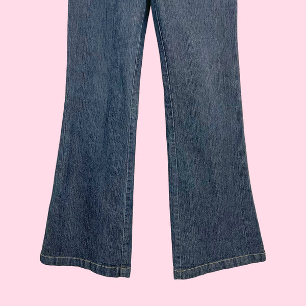 LOW RISE BOOTCUT JEANS (9)