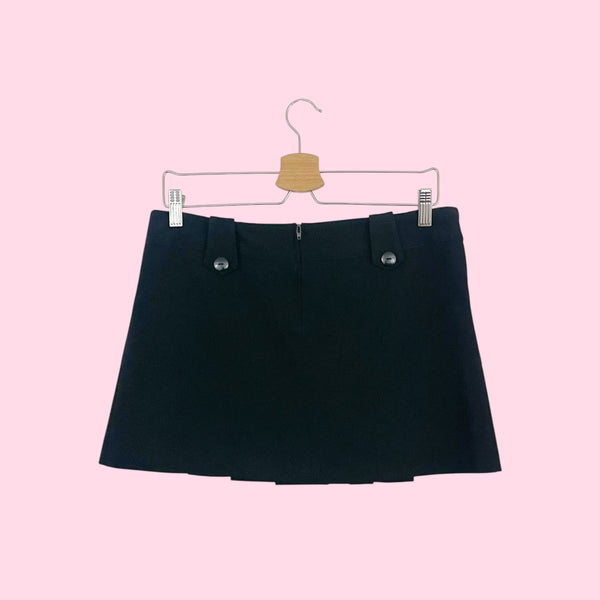BLACK PLEATED MINI SKIRT (4)