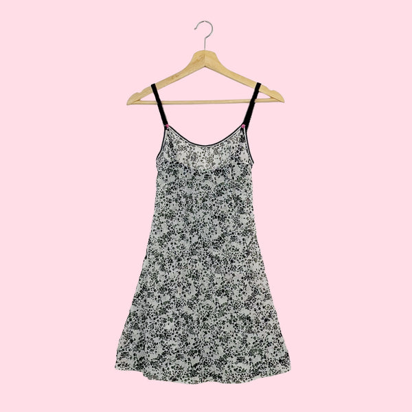 BLACK & WHITE FLORAL MESH SLIP DRESS (S)