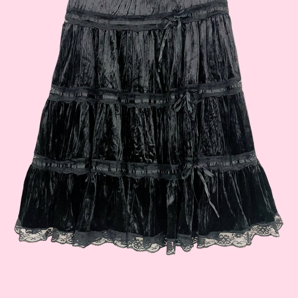 BLACK VELVET TIERED MAXI SKIRT (L)