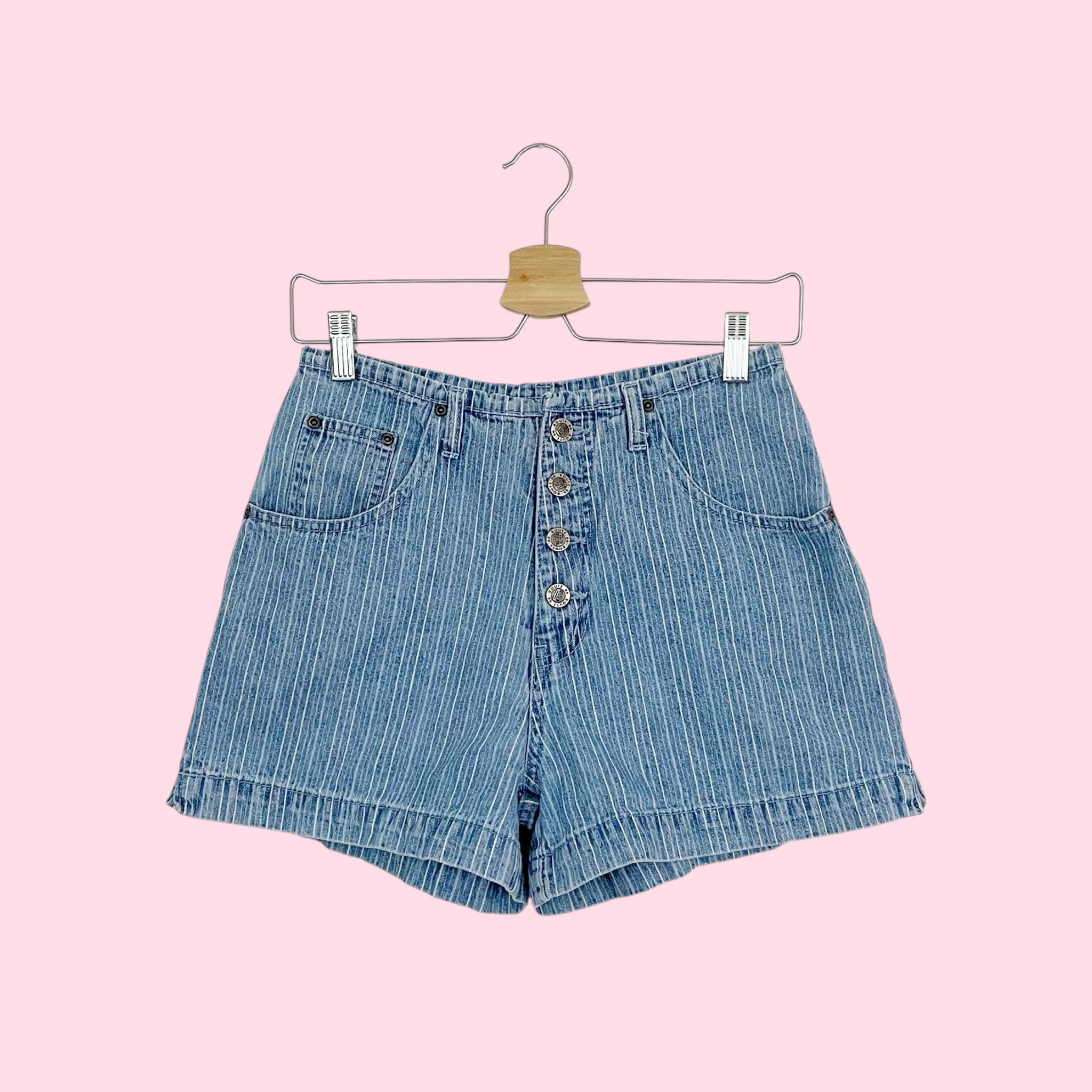 STRIPED DENIM SHORTS W/ EXPOSED BUTTON FLY (26)