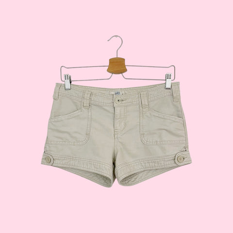 Y2K BEIGE LOW RISE SHORTS (5)