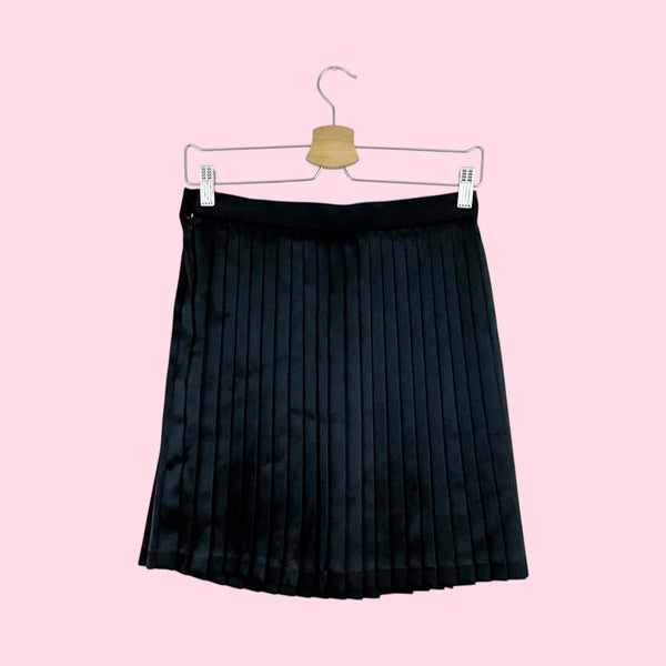 BLACK SATIN PLEATED SKIRT (26)