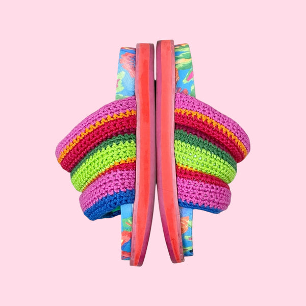 FARM RIO BLUE MACAW CROCHET ANATOMIC SLIDE SANDAL (8)