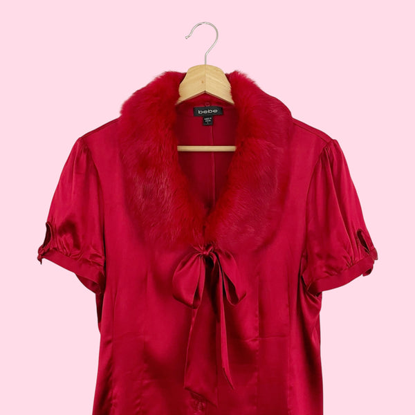 BEBE RED SILK BLOUSE W/ FUR COLLAR (L)