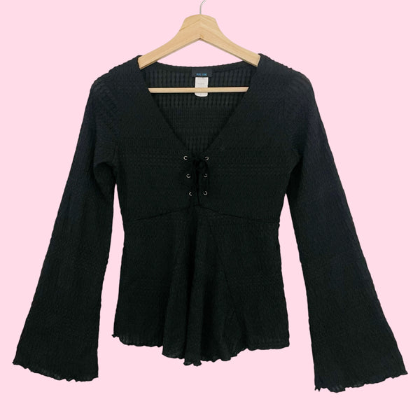BLACK TEXTURED LACE UP BELL SLEEVE TOP (M)