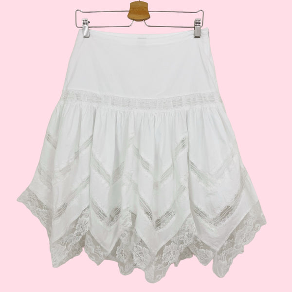 WHITE LACE TRIM ASYMMETRICAL SKIRT (S/M)