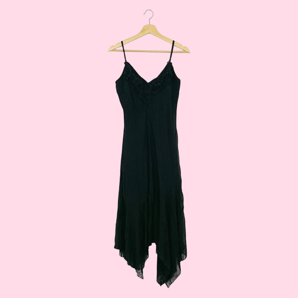 BLACK WRINKLE ASYMMETRICAL MIDI DRESS (L)