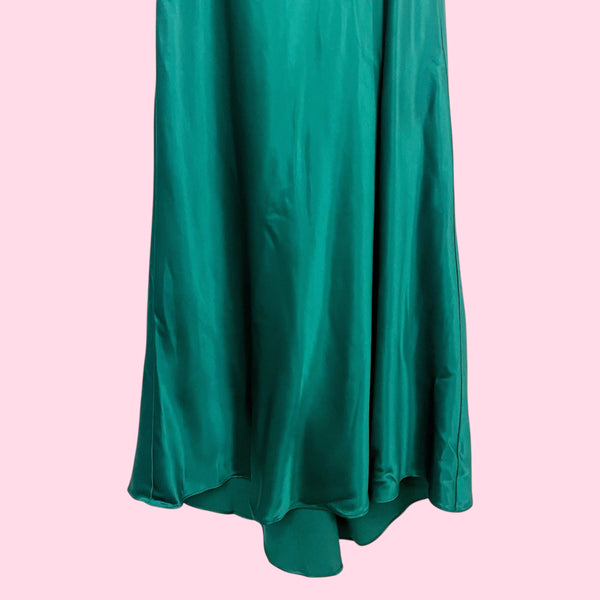 EMERALD GREEN SATIN MAXI DRESS (3/4)