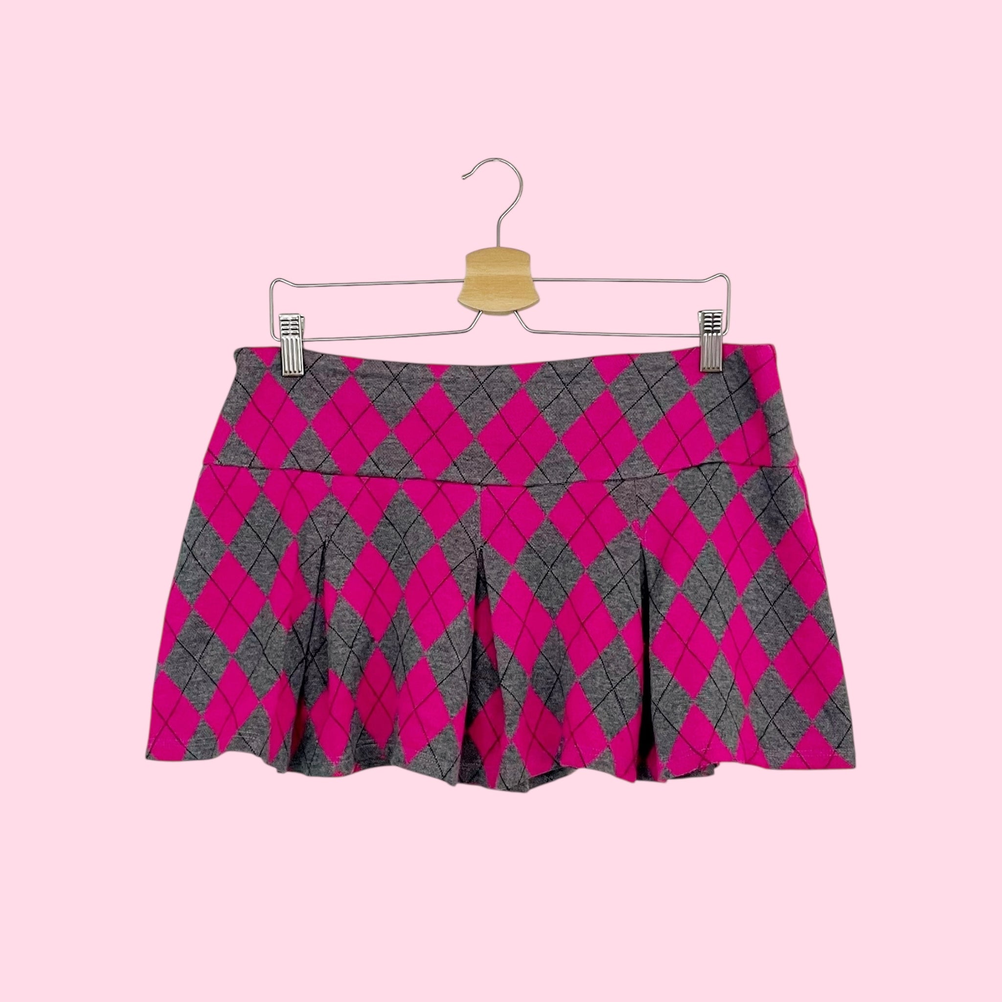ARGYLE PLEATED LOW RISE MINI SKIRT (L)