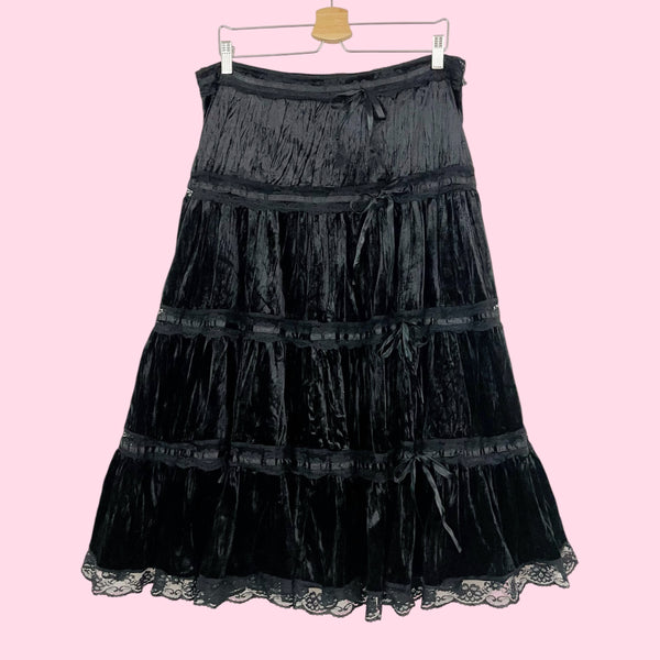 BLACK VELVET TIERED MAXI SKIRT (L)