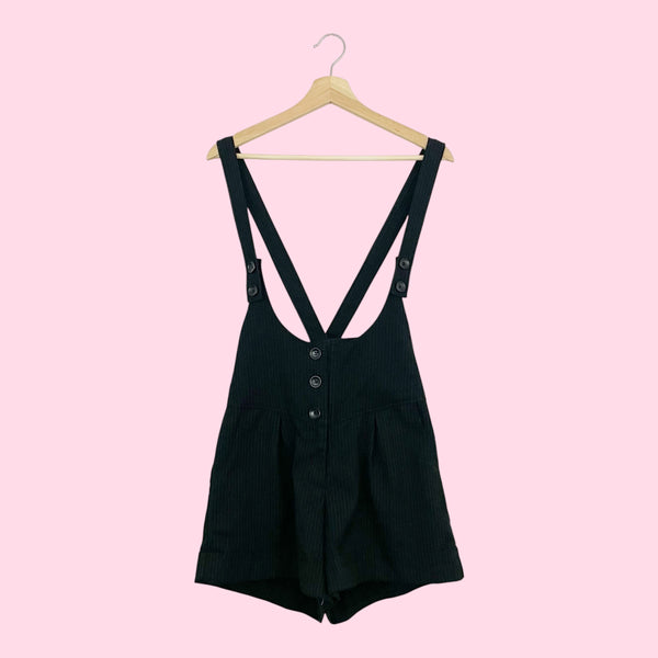 BLACK PINSTRIPE PLEATED OVERALL SHORTS (M)