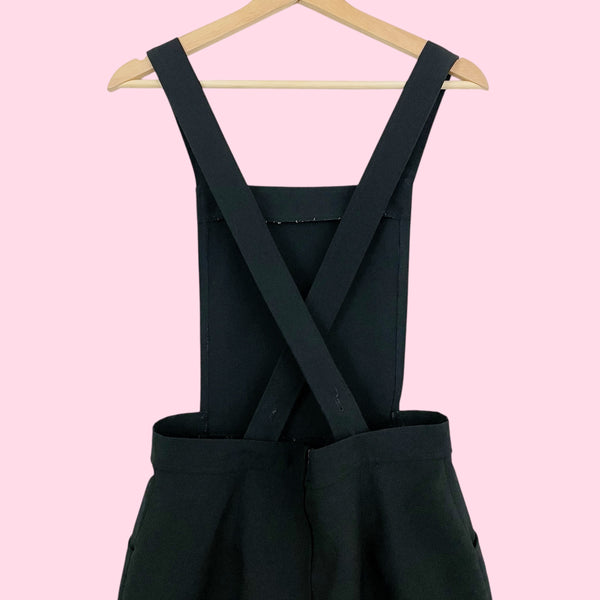 90S XOXO BLACK OVERALL SHORTS (M)