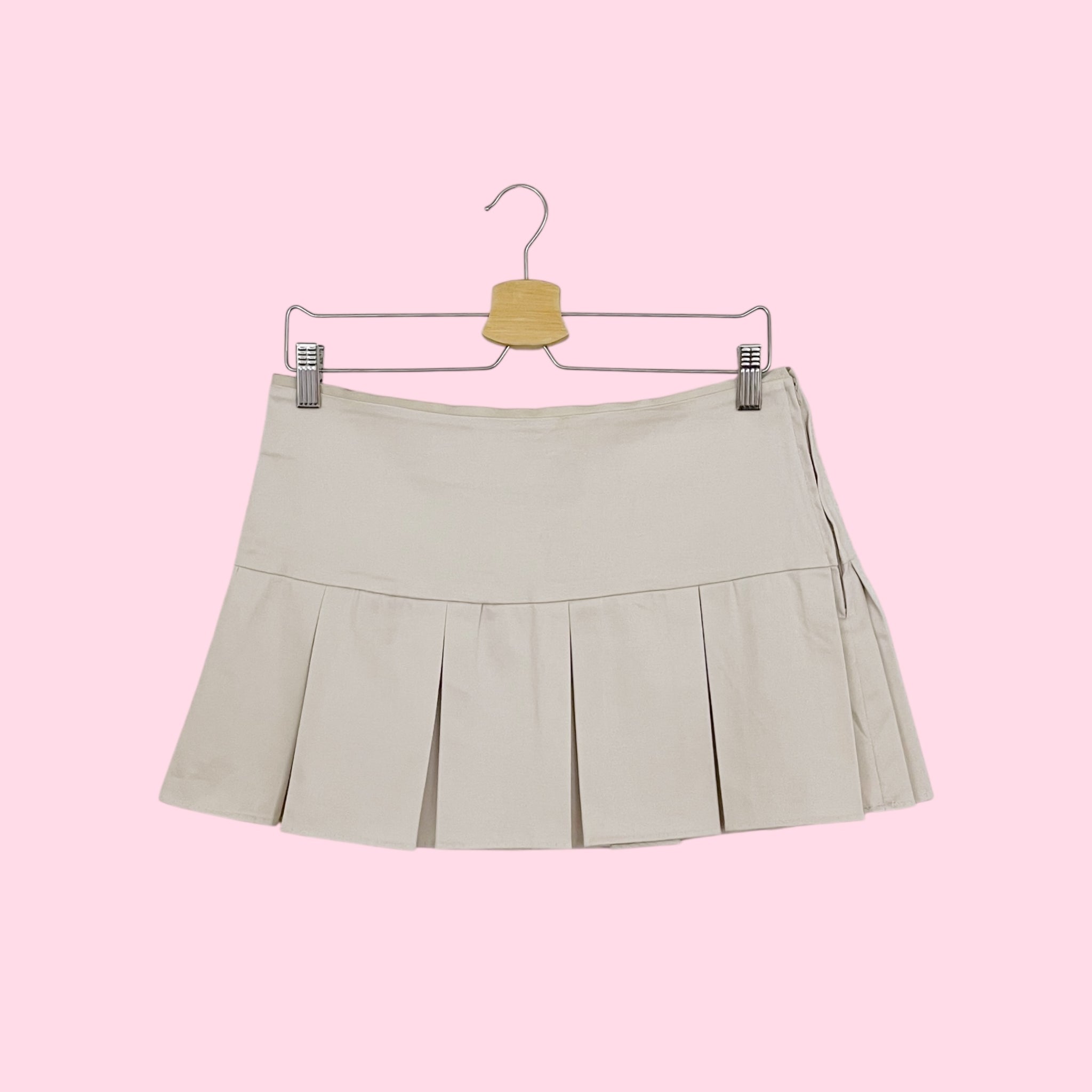 KHAKI PLEATED LOW RISE MINI SKIRT (5)