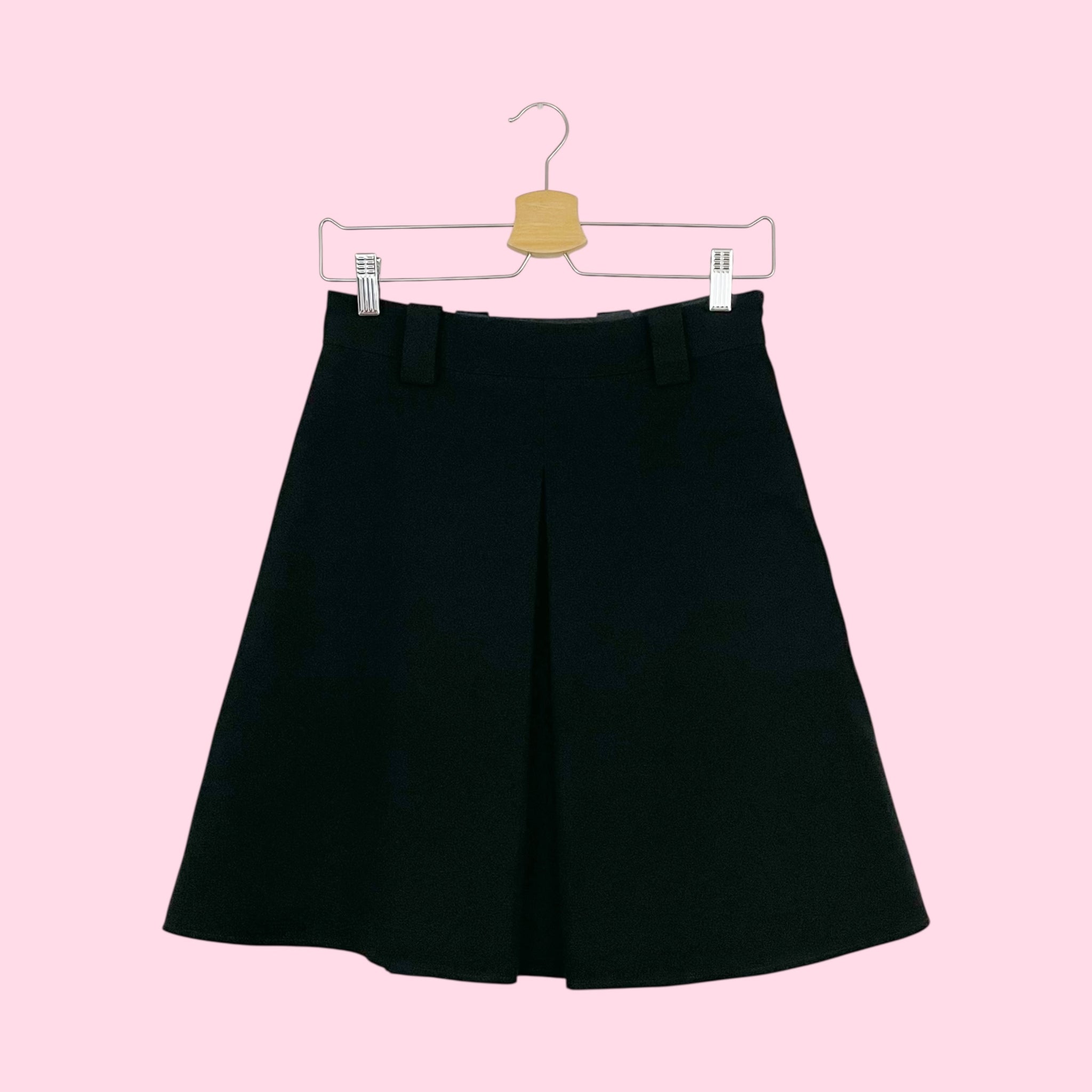 LOUIS VUITTON UNIFORM PLEATED SKIRT (26)