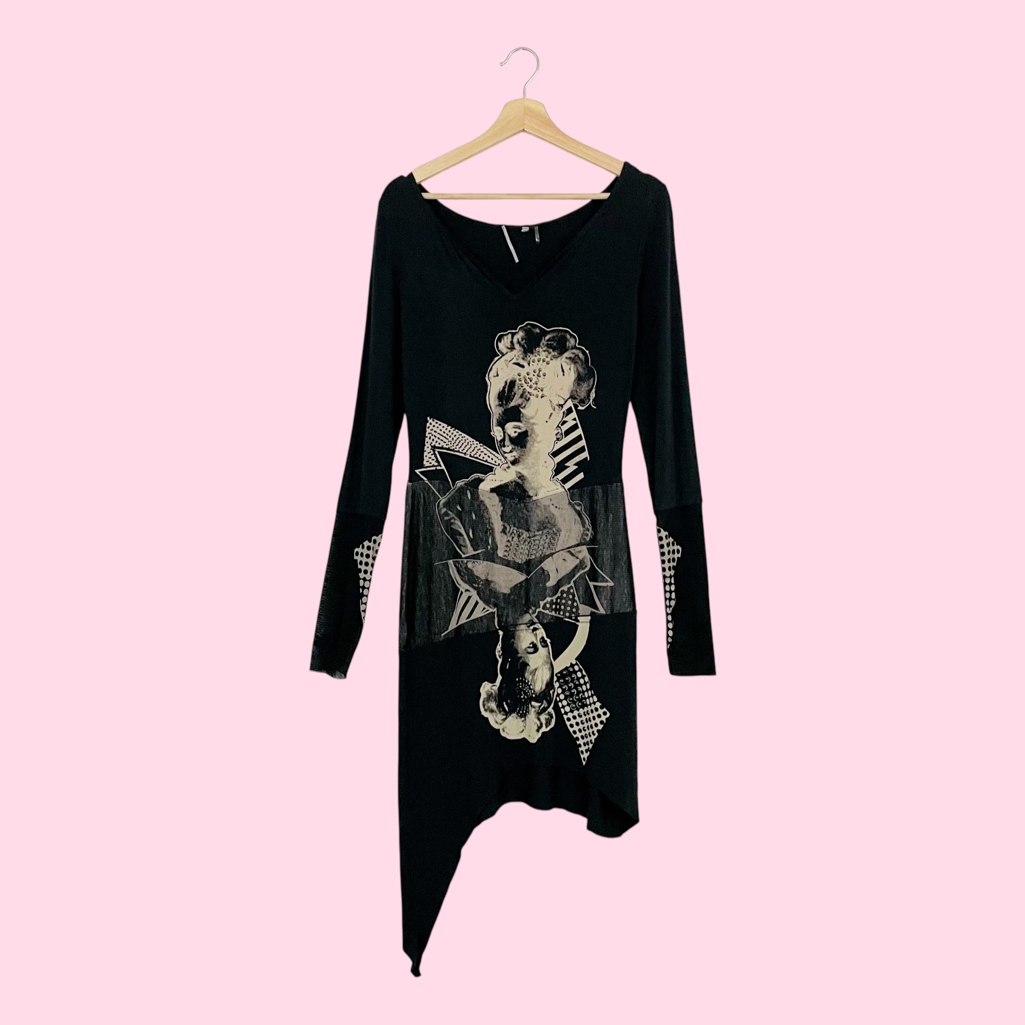 GRAPHIC ASYMMETRICAL MESH PANEL DRESS (M)