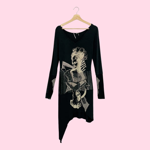 GRAPHIC ASYMMETRICAL MESH PANEL DRESS (M)