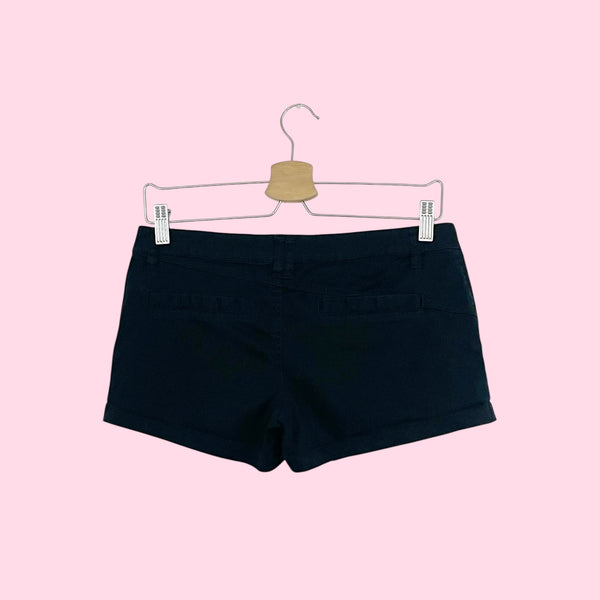 VOLCOM BLACK LOW RISE SHORTS (3)