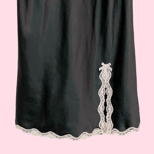 VICTORIA'S SECRET BLACK SLIP DRESS (M)