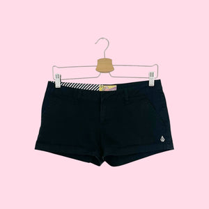 VOLCOM BLACK LOW RISE SHORTS (3)