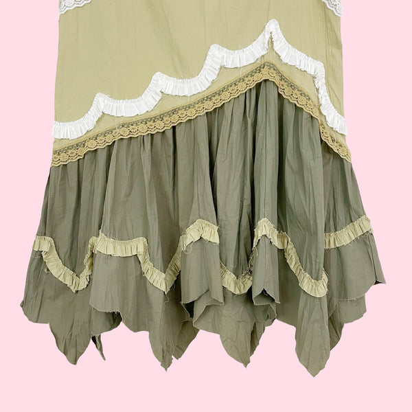 TIERED RUFFLE PRAIRIE SKIRT (L)