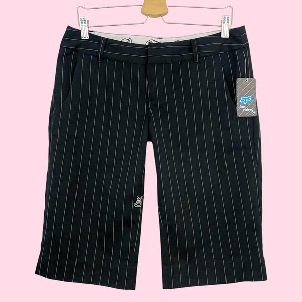 FOX BLACK PINSTRIPE LOW RISE BERMUDA SHORTS (7)