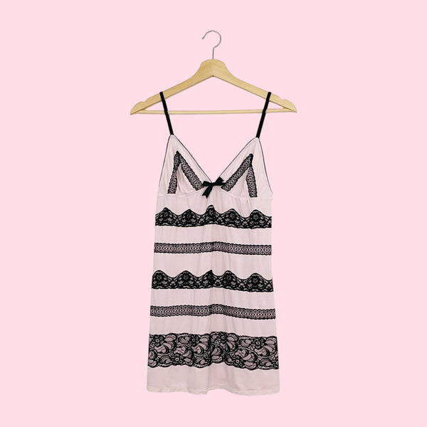 VICTORIA'S SECRET LACE TRIM CHEMISE (L)