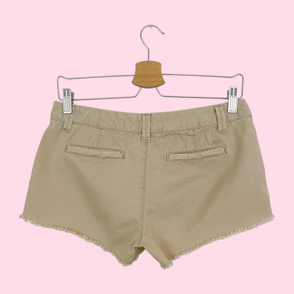 Y2K AEROPOSTALE KHAKI LOW RISE SHORTS (3/4)