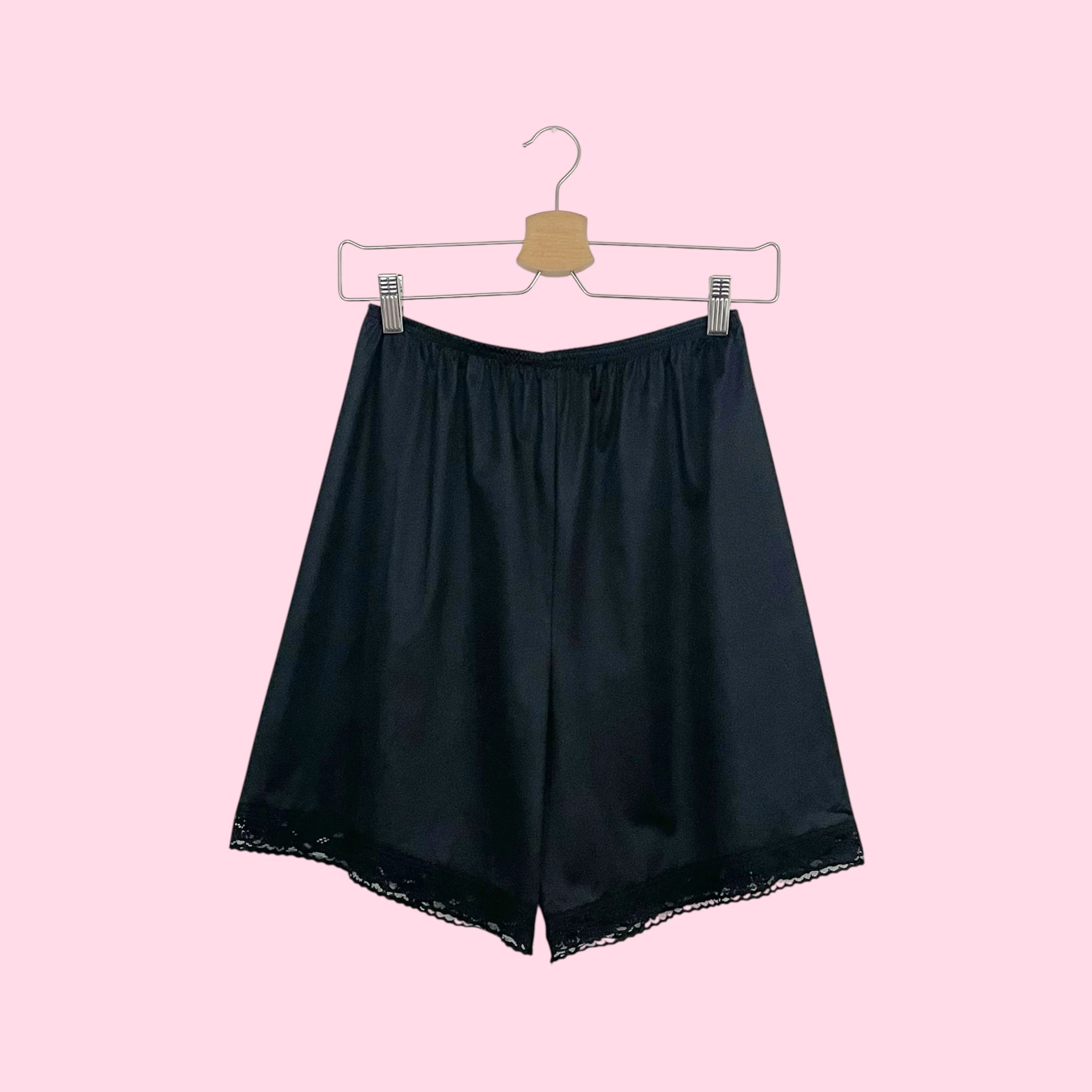 80S VANITY FAIR BLACK BLOOMER SHORTS (M)