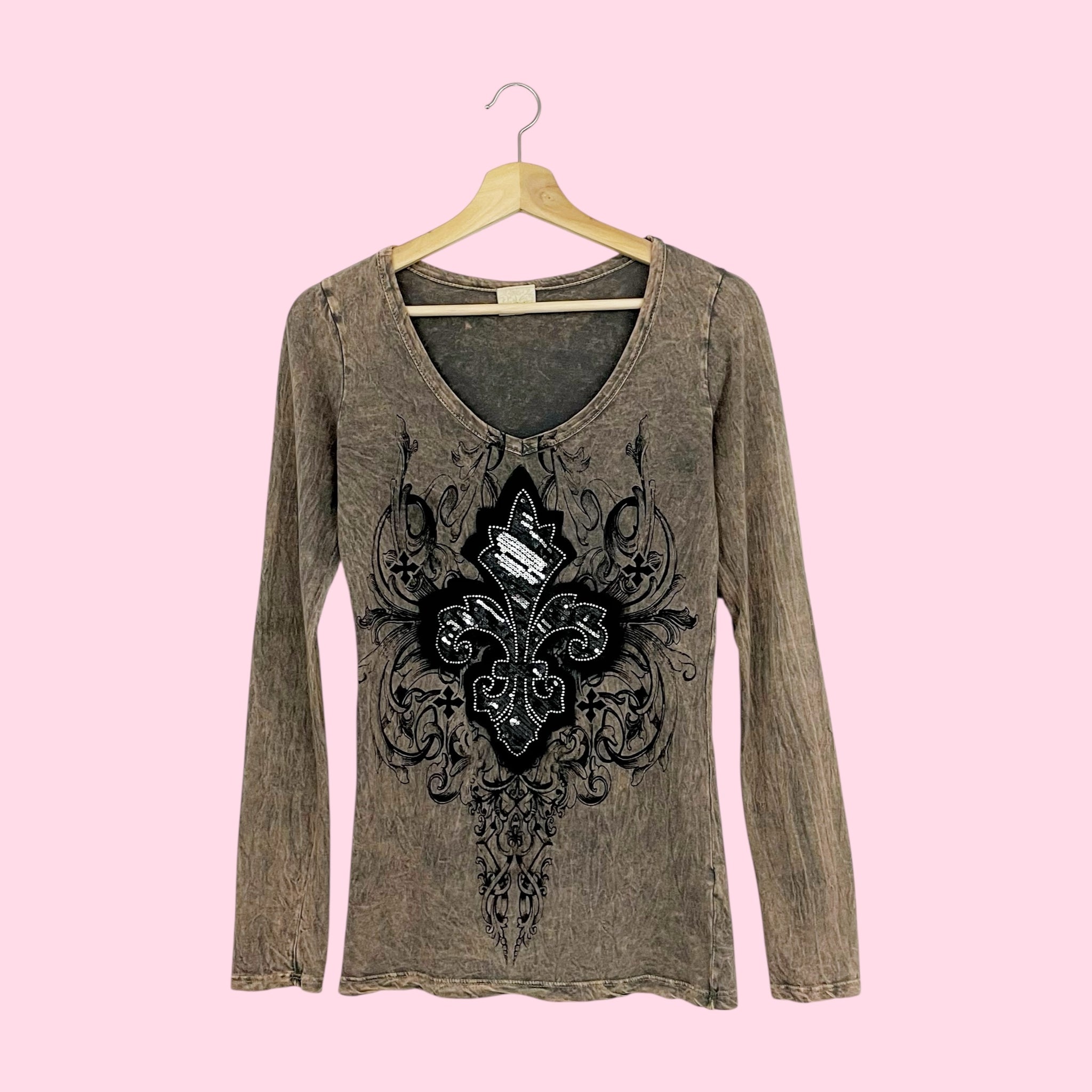 Y2K TIE DYE SEQUINS FLEUR DE LIS TEE (S)