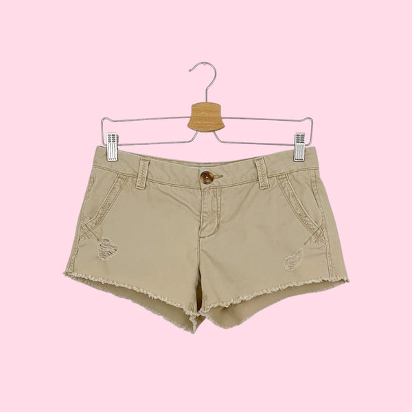 Y2K AEROPOSTALE KHAKI LOW RISE SHORTS (3/4)