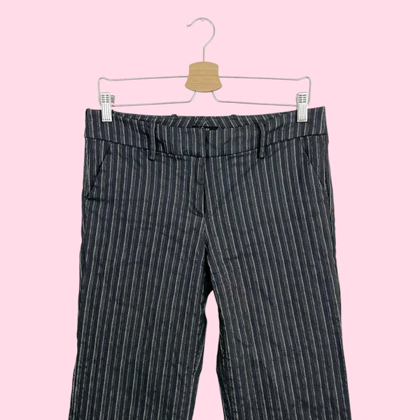 GRAY PINSTRIPE LOW RISE OFFICE PANTS (9/10)