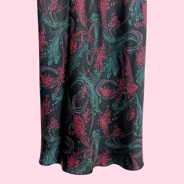 BETSEY JOHNSON PRINTED SILK MIDI DRESS W/ SEQUINS TRIM (M)