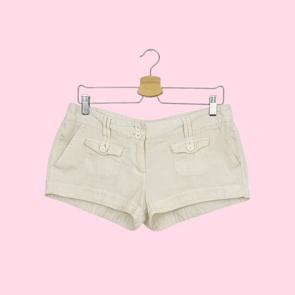 CREAM LOW RISE MINI SHORTS (M)