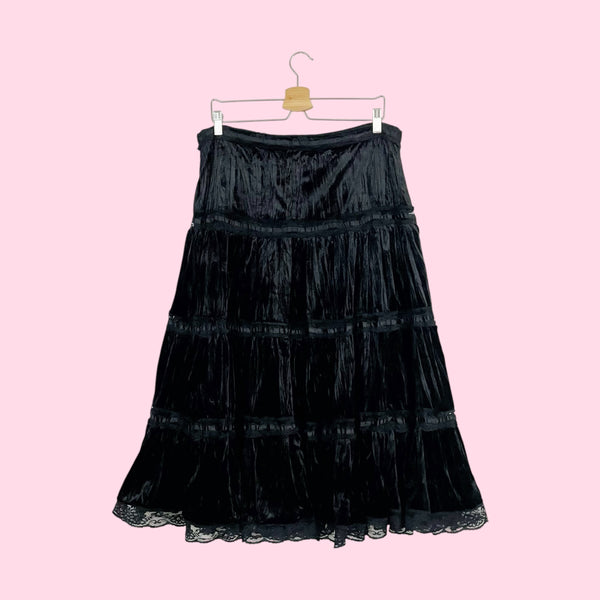 BLACK VELVET TIERED MAXI SKIRT (L)