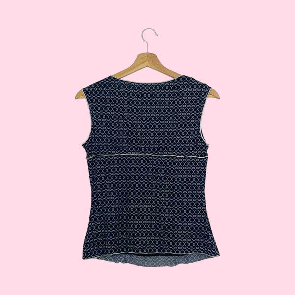 CIRCLE PRINT EXPOSED SEAM TOP (M)