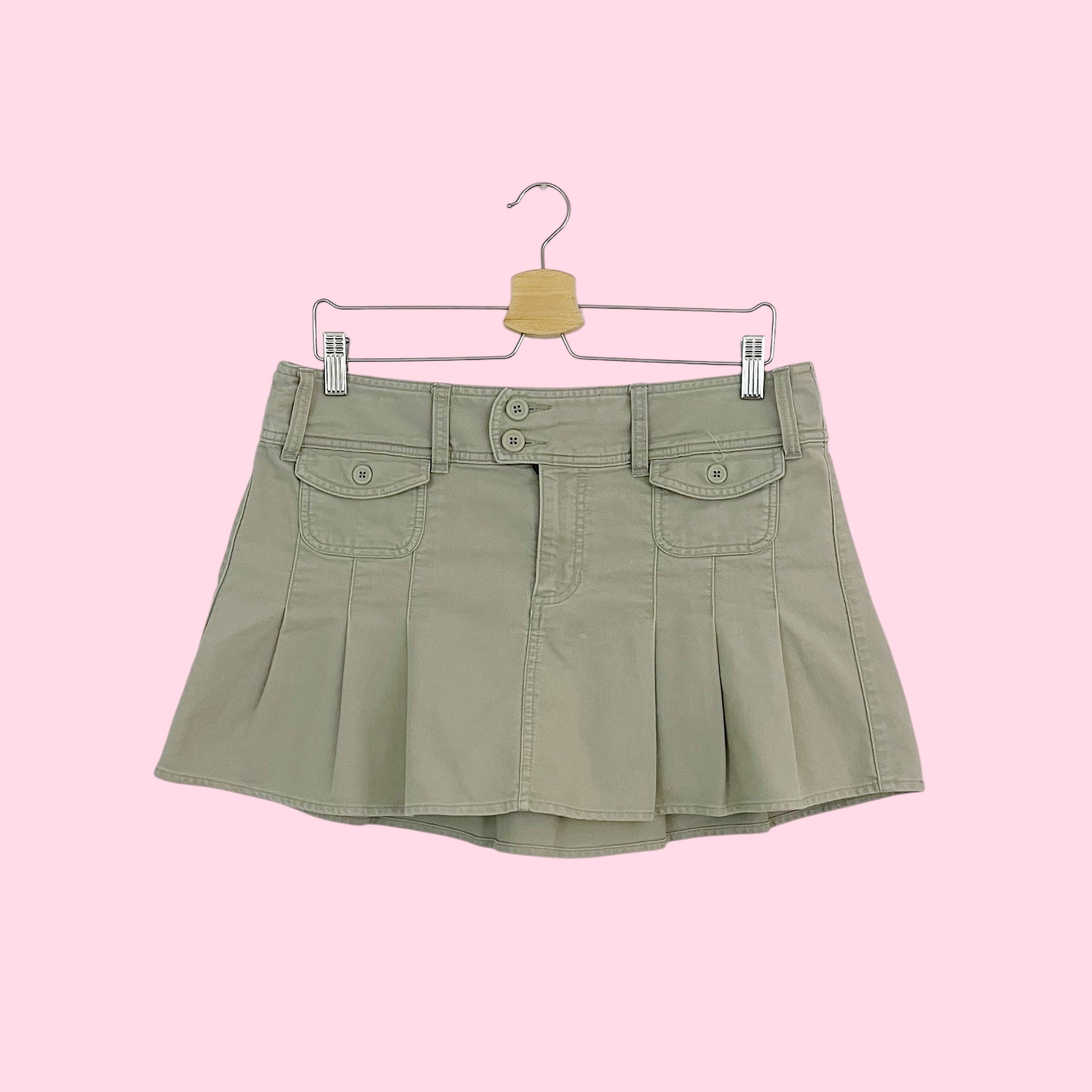 KHAKI PLEATED LOW RISE MINI SKIRT (10)
