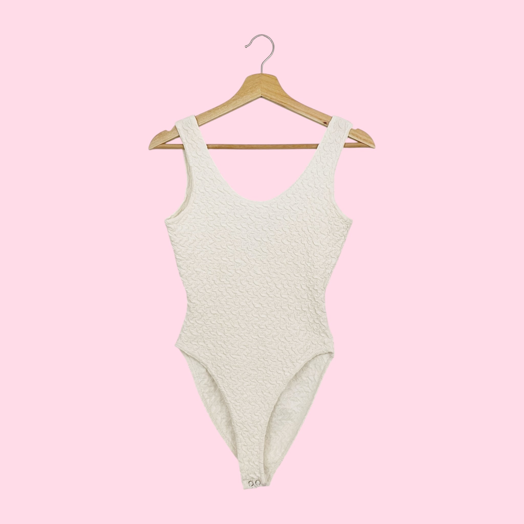 CREAM TEXTURED BODYSUIT (S)