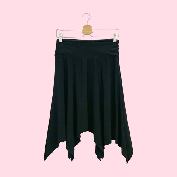 BLACK ASYMMETRICAL MIDI SKIRT (S/M)