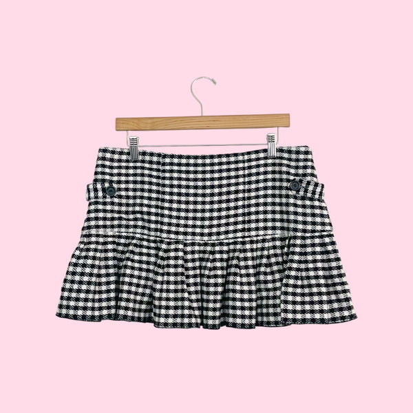 Y2K Roxy Black + White Plaid Pleated Low Rise Skirt (L)