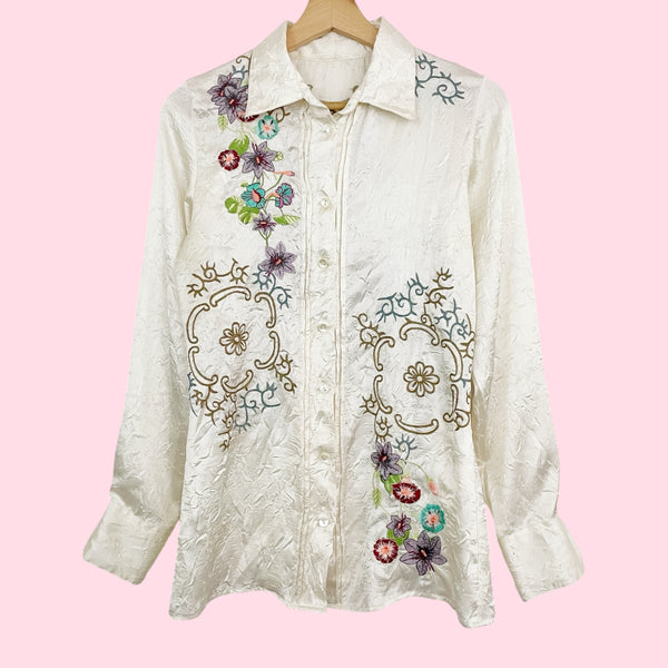 FLORAL EMBROIDERED WRINKLE BLOUSE (S)