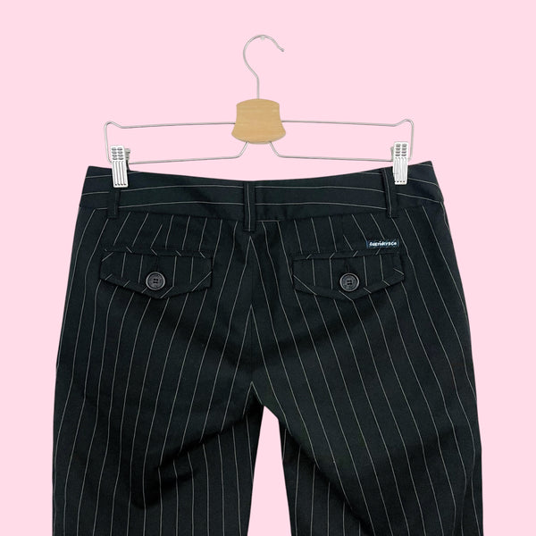 FOX BLACK PINSTRIPE LOW RISE BERMUDA SHORTS (7)