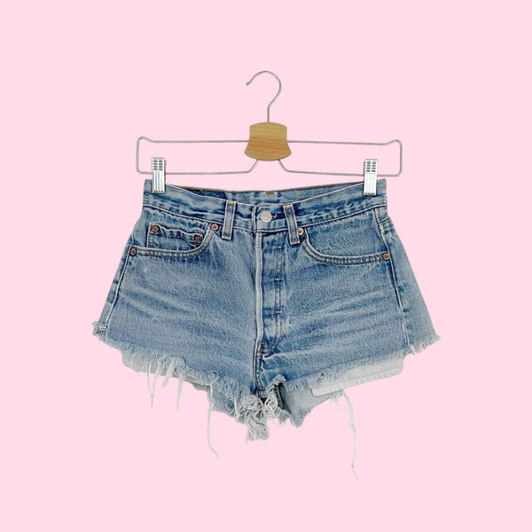 90s LEVI'S MADE IN USA 501 CUTOFF SHORTS (25)